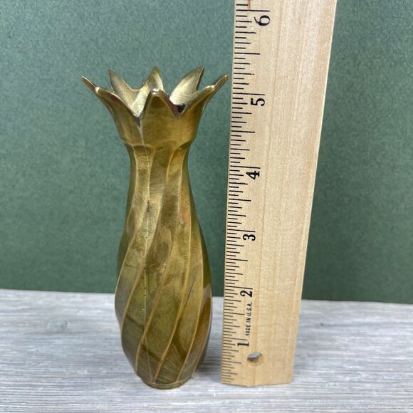 Vintage Brass Swirl Vase - Pineapple Top Vase - Small Brass Bud Vase - 5.25” - Picture 8 of 9